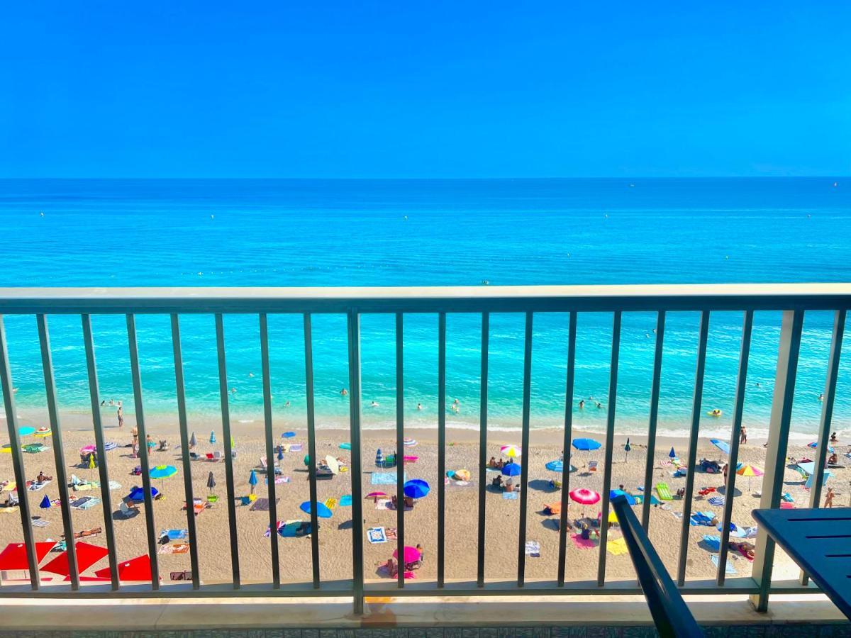 Seaviews By Jenni Menton, La Suite, Superbe Front De Mer, Top Emplacement Avec Terrasse Et Parking! Extérieur photo