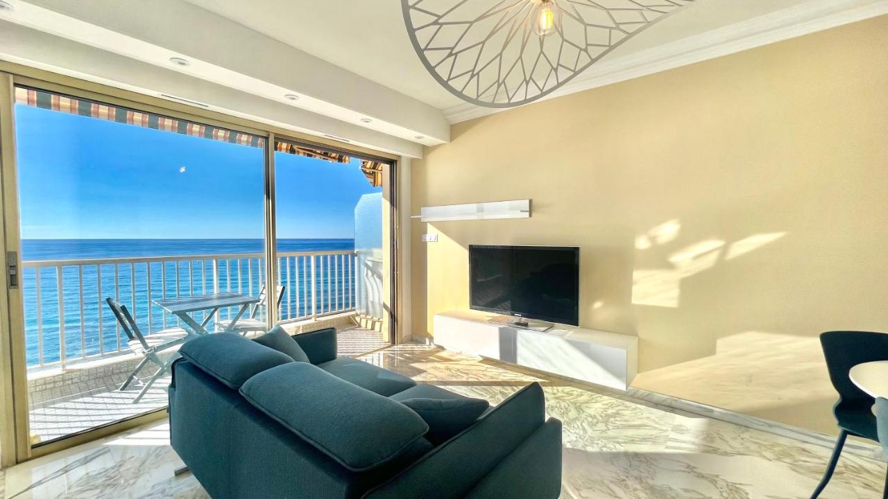 Seaviews By Jenni Menton, La Suite, Superbe Front De Mer, Top Emplacement Avec Terrasse Et Parking! Extérieur photo